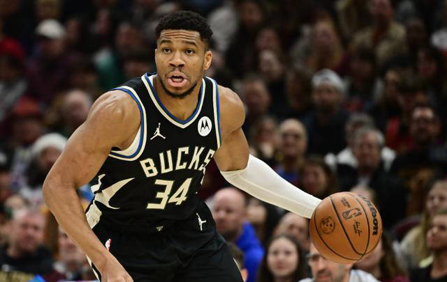 字母哥巅峰对决，穆雷与30激战切尔西分钟，回归赛场胜负难料！