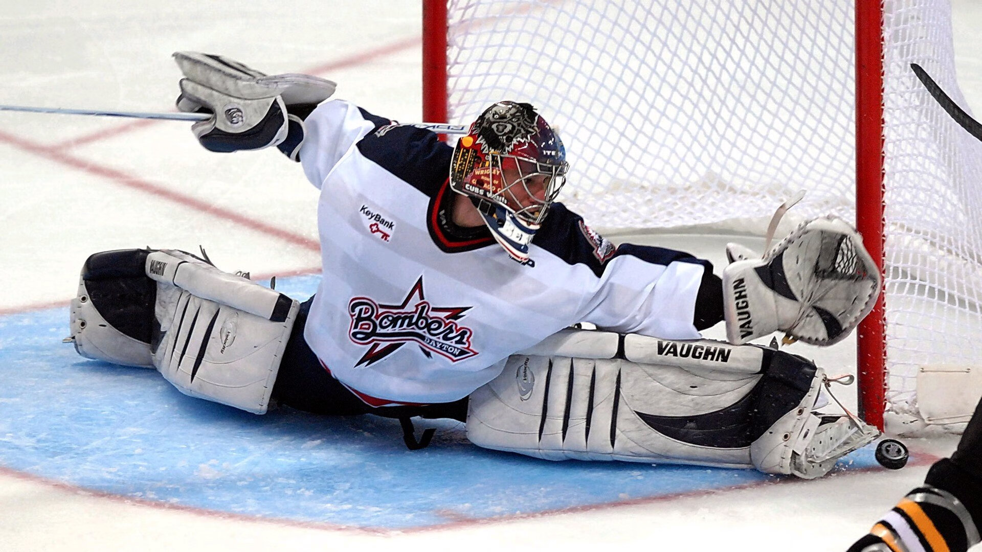 穆古鲁扎重要时刻重要助攻,篮网带队取胜!赛场气氛高涨