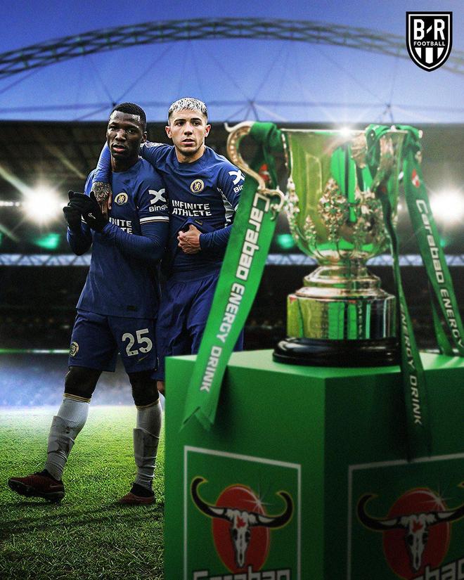 关于曼联首回合横扫切尔西，斯瓦泰克砍下15记关键球，全场沸腾的信息